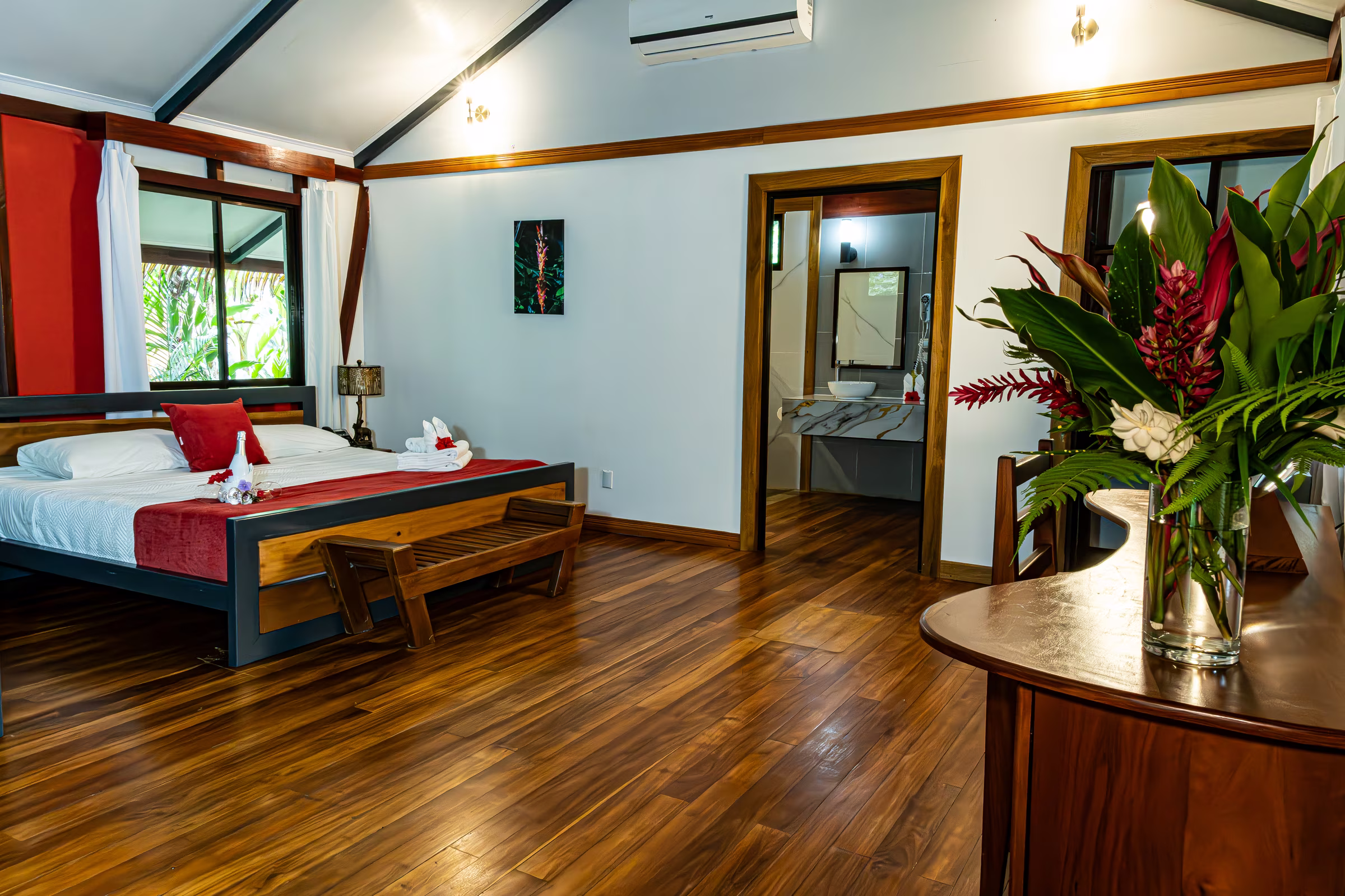 Bungalow Suite details